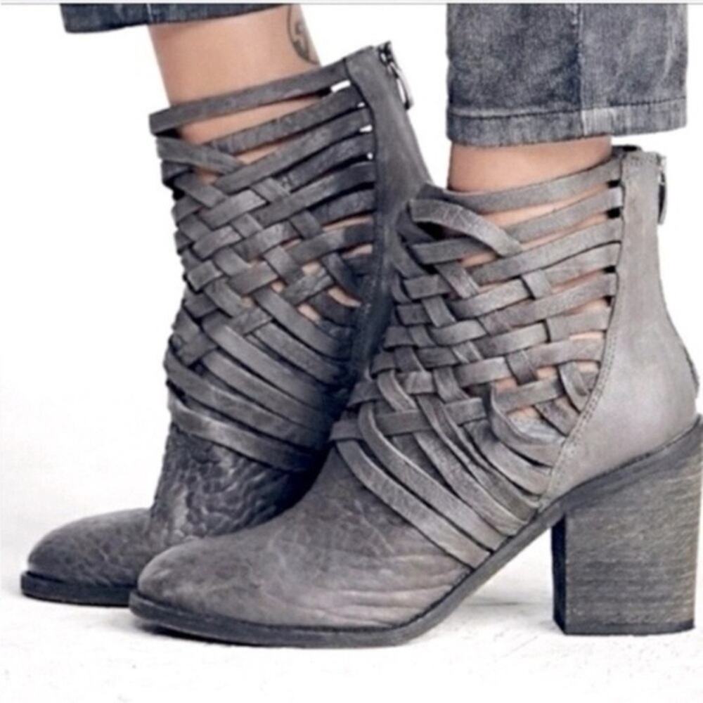 Free People Carrera Distressed Gray Leather Heeled Ankle Boots Size 39
